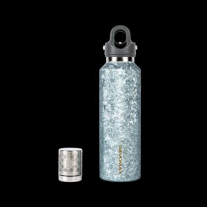 Revomax 592 ml Titanflasche mit magnetischem Verschluss und Teesieb